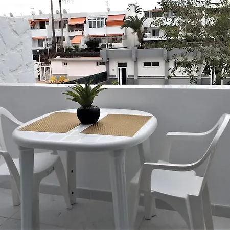 Ricky Place - Chaparral Complex Apartment